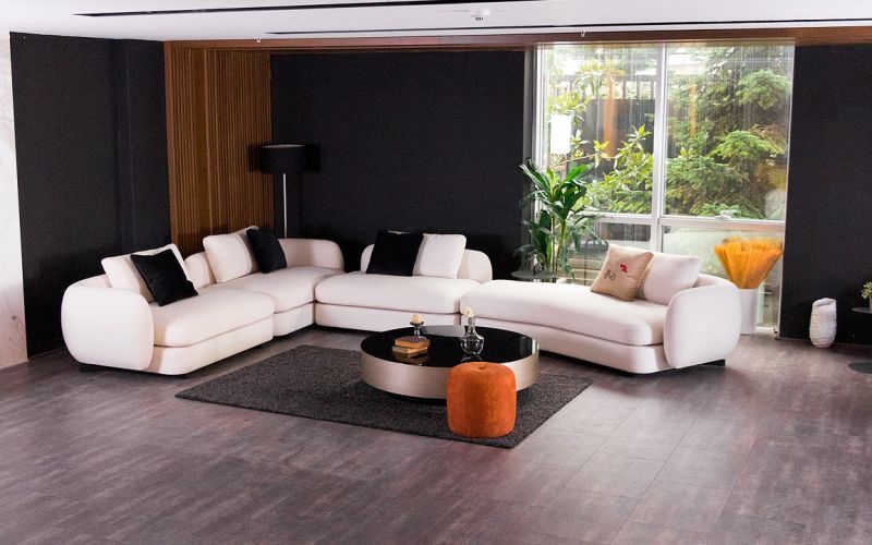 MONTENEGRO KÖŞE KOLTUK