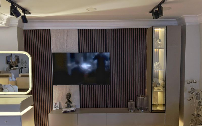 PARİS TV ÜNİTESİ