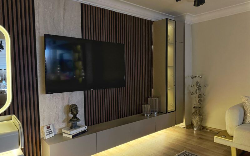 PARİS TV ÜNİTESİ