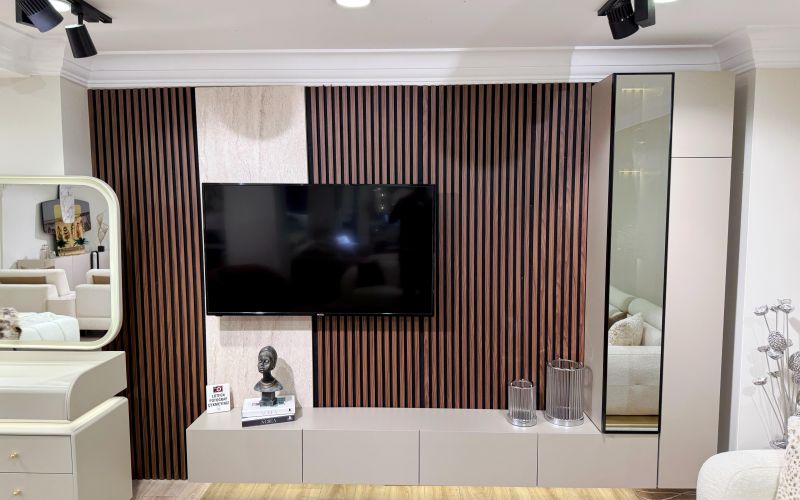 PARİS TV ÜNİTESİ