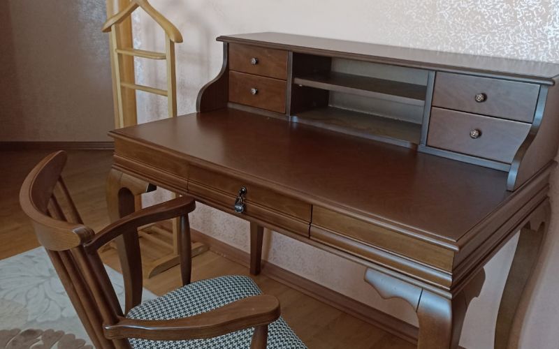 24 Çalışma Masası 